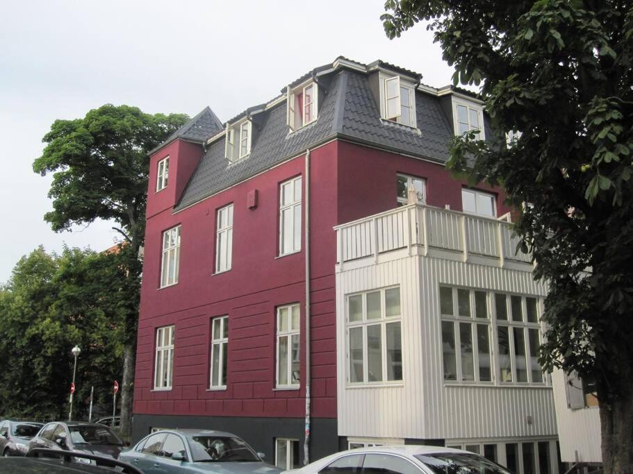 Sunny Apartment At Rostock - Pink Bagian luar foto