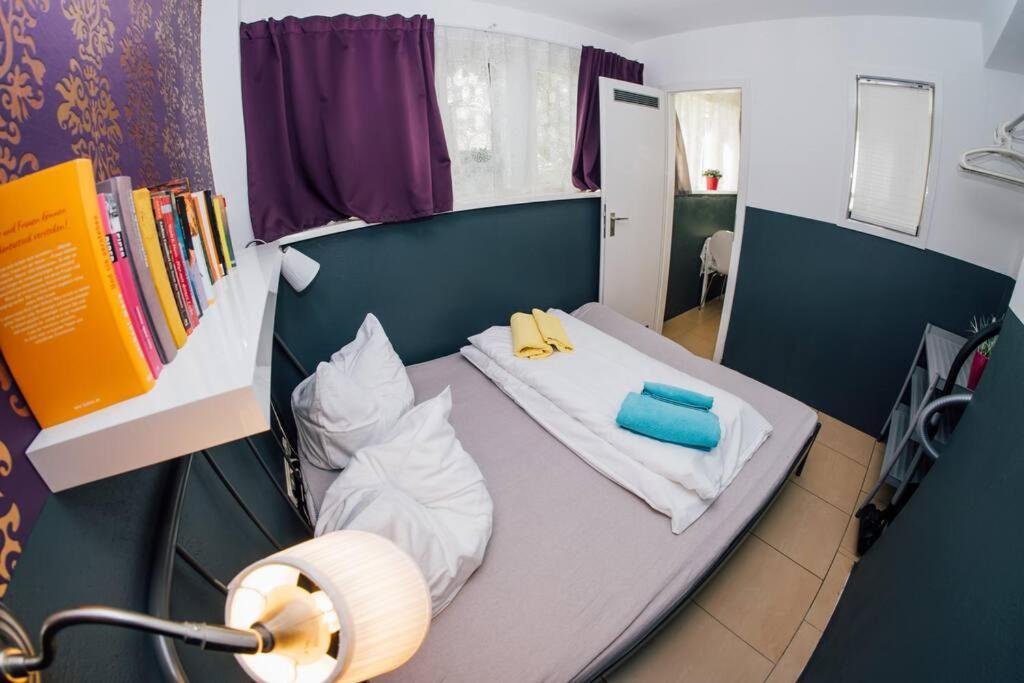 Sunny Apartment At Rostock - Pink Bagian luar foto