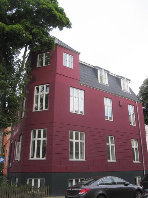 Sunny Apartment At Rostock - Pink Bagian luar foto